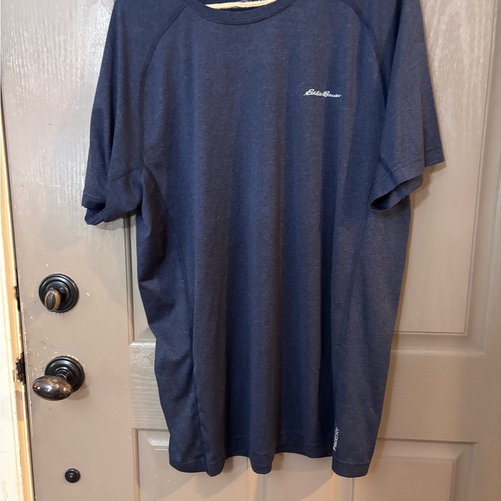 Eddie Bauer Men's Dark Blue Short Sleeve Tee